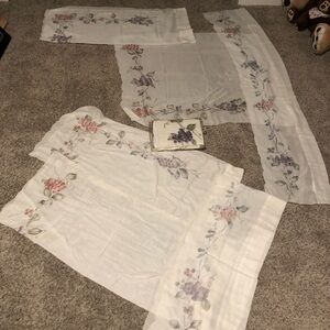 Elegant Grape 🍇 vines Kitchen Curtains by [Brand] - White and Pastel